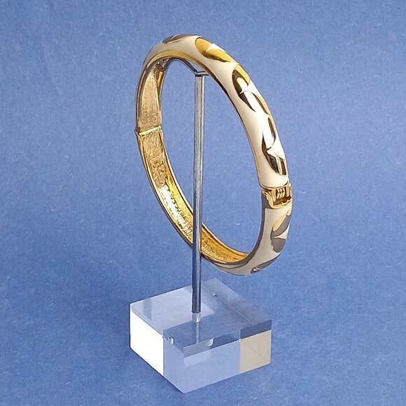 Abstract Geo Leaf Pattern White Enamel Hinge Bangle Skinny Bracelet Gold Tone - Picture 1 of 5